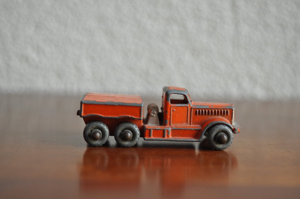 Vintage Miniatuur Auto Hong Kong Lesney Diamond  5 cm, Verzenden, Gebruikt, Bus of Vrachtwagen, Overige merken