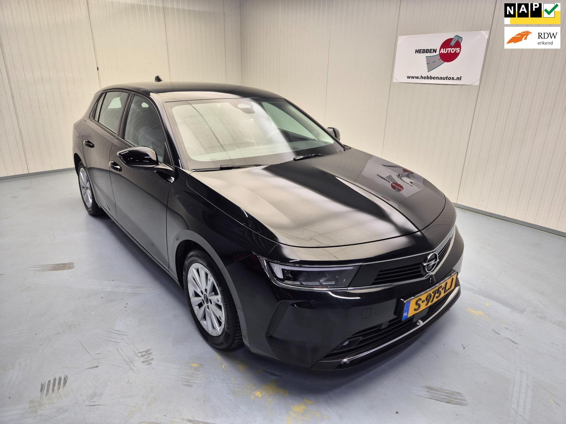 Opel Astra 1.2 Level 2 Navi Apple/Carplay Cruise Control Air, Voorwielaandrijving, Stof, 1232 kg, Zwart
