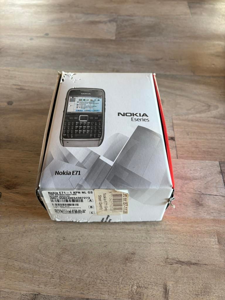 Nokia E71, Telecommunicatie, Mobiele telefoons | Nokia, Ophalen of Verzenden, Zo goed als nieuw, Zilver
