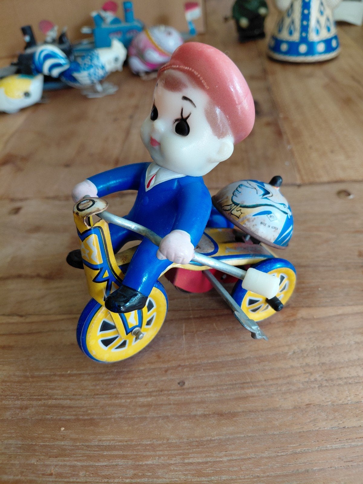 Vintage blikken speelgoed: Jongen op driewieler stroe, Antiek en Kunst, Ophalen of Verzenden