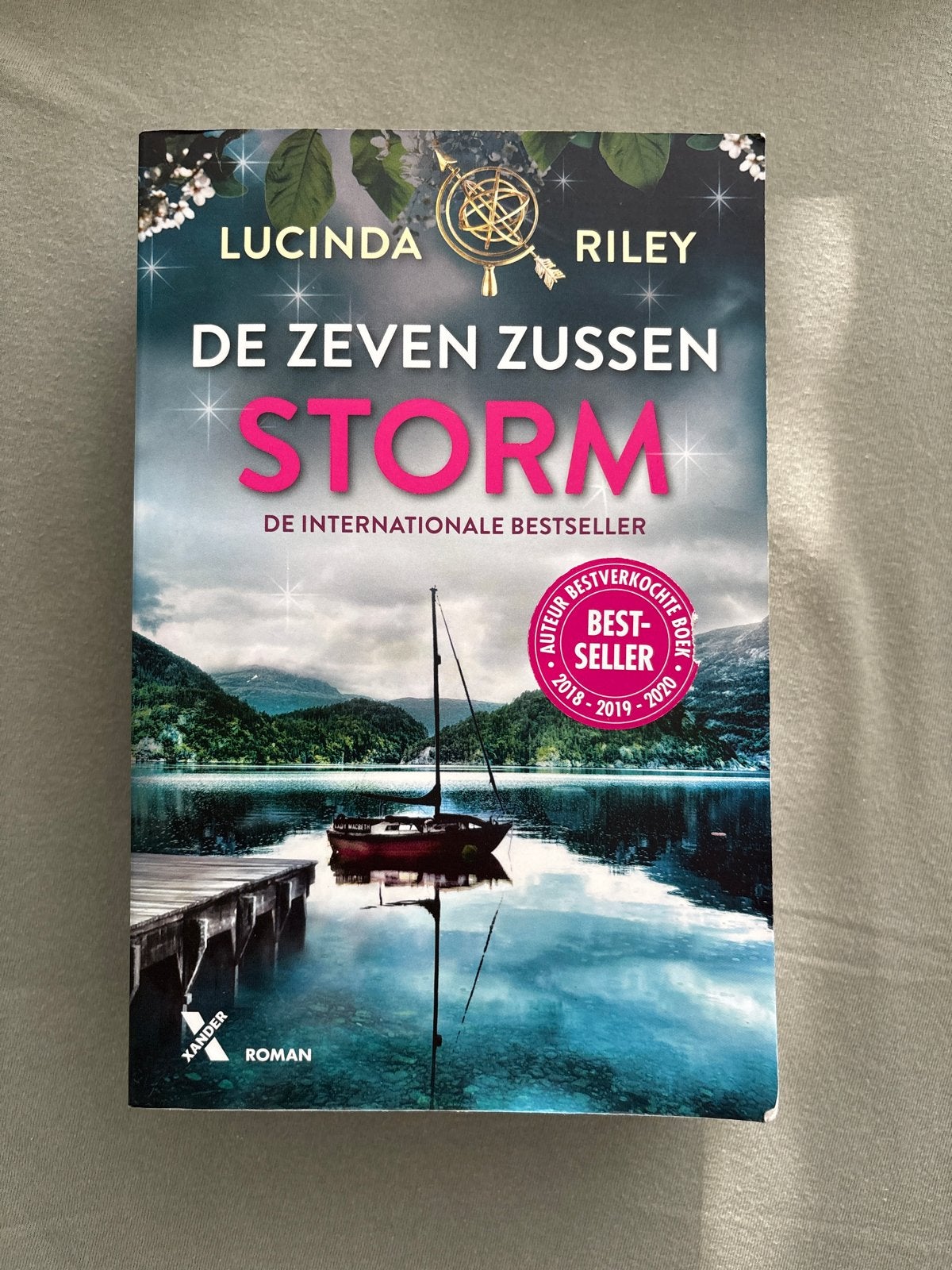 De Zeven Zussen - Storm (Lucinda Riley), Ophalen of Verzenden, Zo goed als nieuw, Nederland