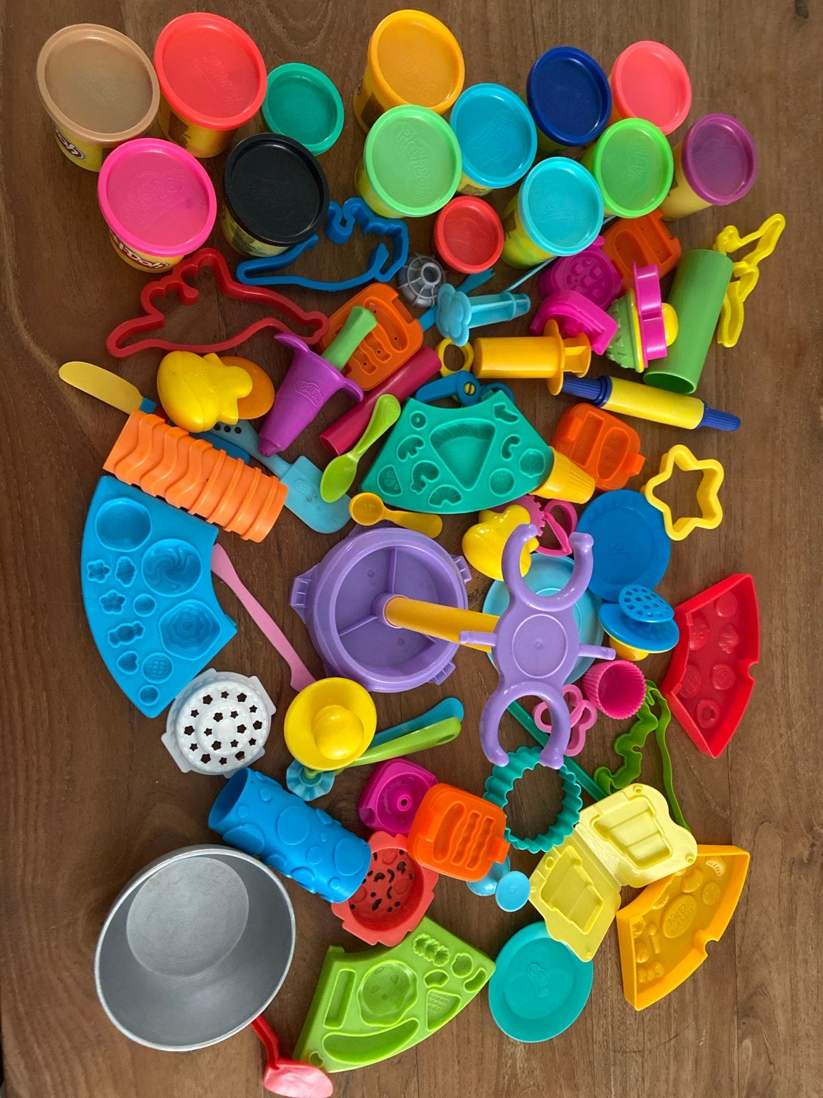 Grote Play-Doh set met veel klei en accessoires, Ophalen of Verzenden, Gebruikt, Knutselen