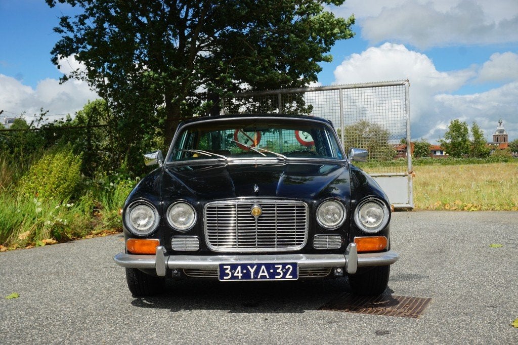 Jaguar XJ 4.2 Automaat, Automaat, Gebruikt, Zwart, Bedrijf