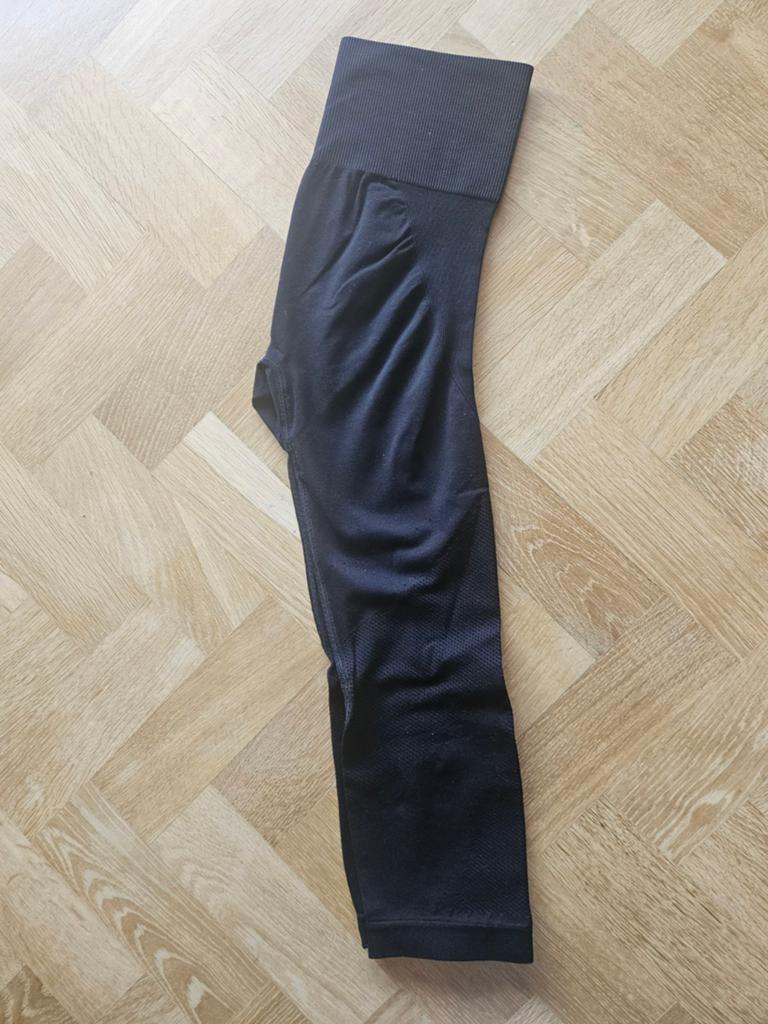 Filippa K sportbroek yogabroek maat xs-s zgan, Kleding | Dames, Ophalen of Verzenden, Zo goed als nieuw, Maat 34 (XS) of kleiner