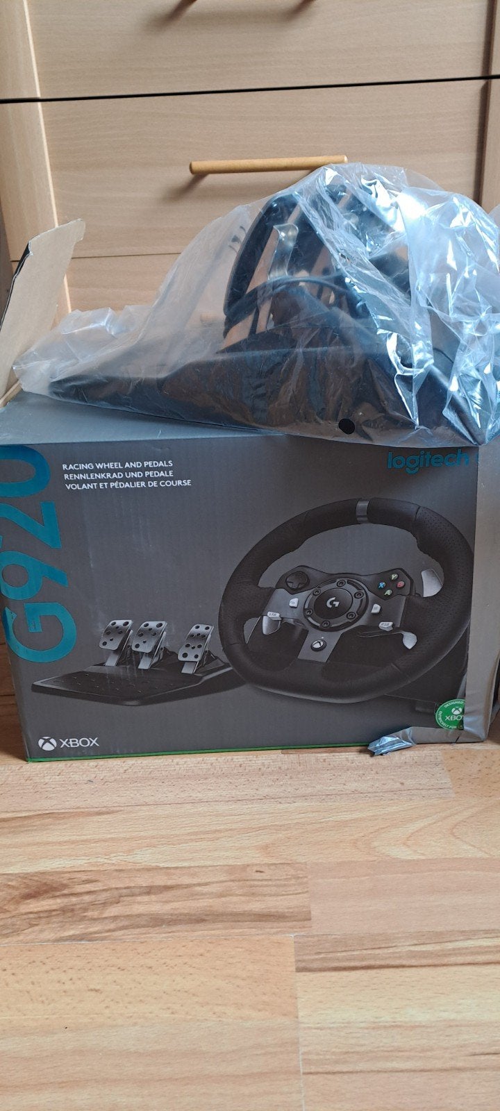 Logitech G920 Race stuur & Pendalen en pook nieuw!, Spelcomputers en Games, Ophalen of Verzenden, Nieuw, Stuurtje of Sportattribuut