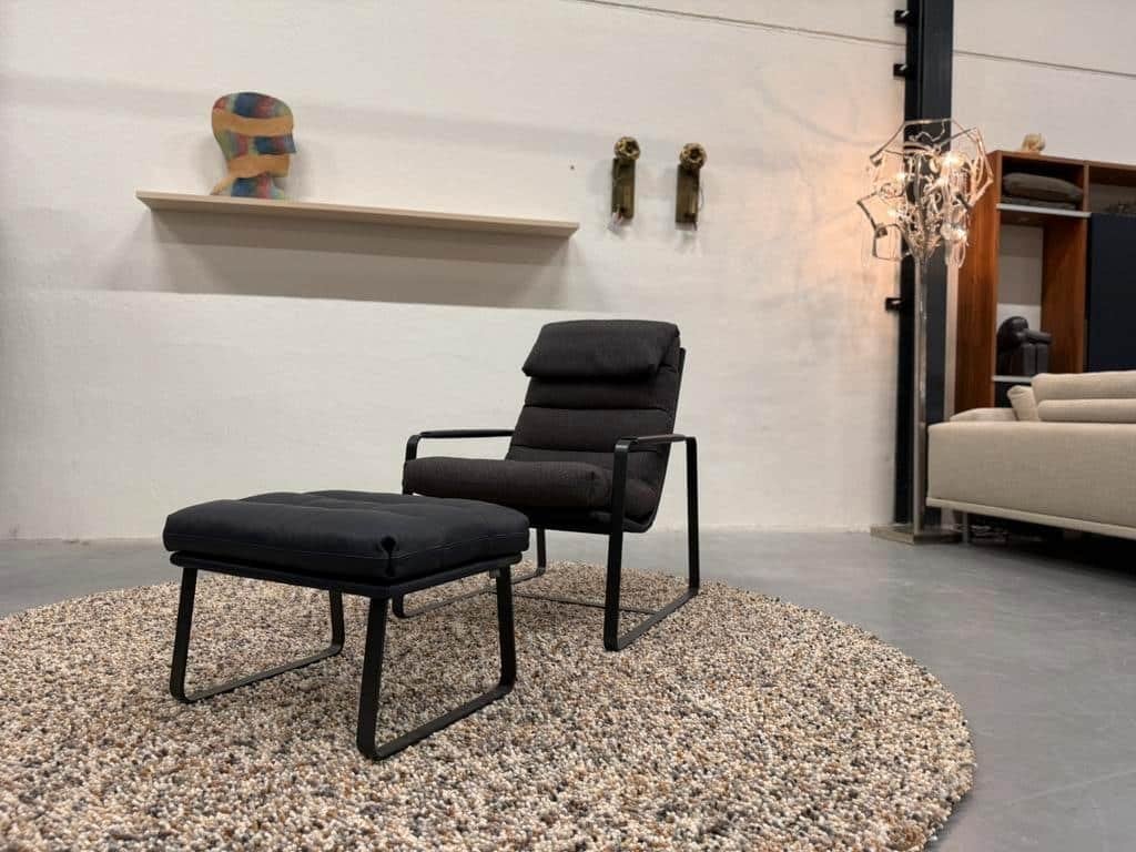 Nieuw Leolux Indra Fauteuil met Poef Blauw Design stoel Stof, Leolux, Info@leolux.nl, Nieuw, 75 tot 100 cm