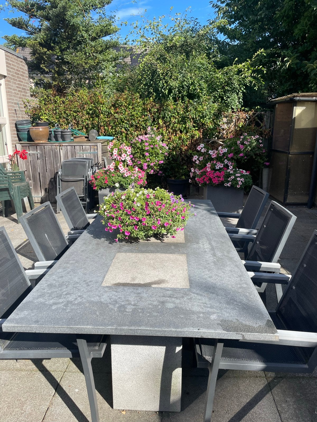 GRATIS granieten tuintafel met 6 of7 stoelen, Ophalen, Gebruikt, Rechthoekig, Overige materialen