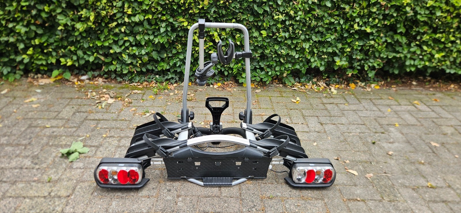 Thule Euroway G2 920 fietsendrager (2 fietsen), Ophalen, Brede banden, Zo goed als nieuw, 2 fietsen