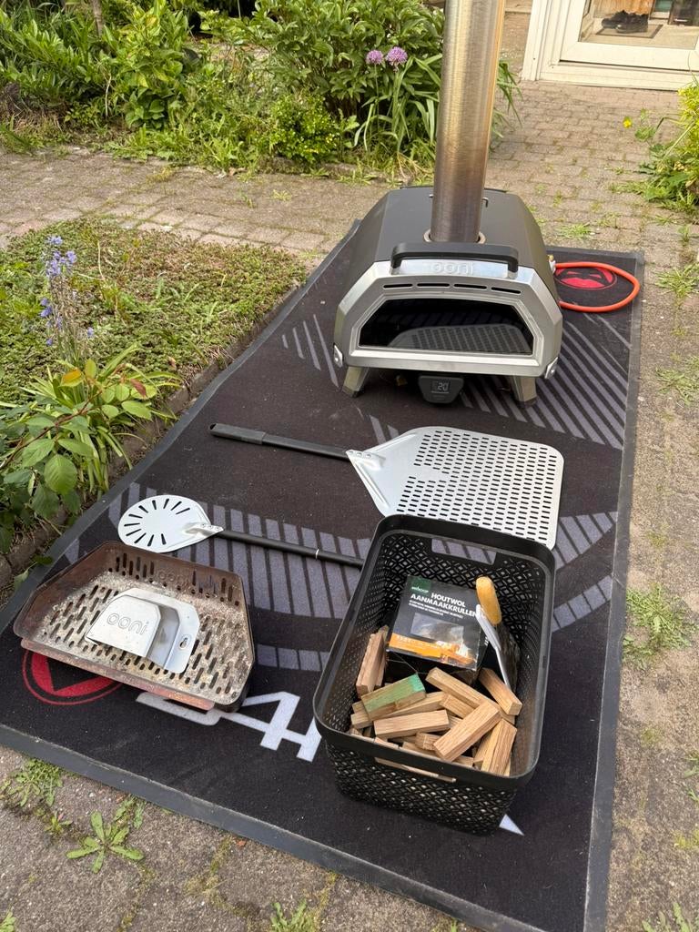 Professionele Ooni karu 16 pizza oven, Tuin en Terras, Ophalen, Zo goed als nieuw
