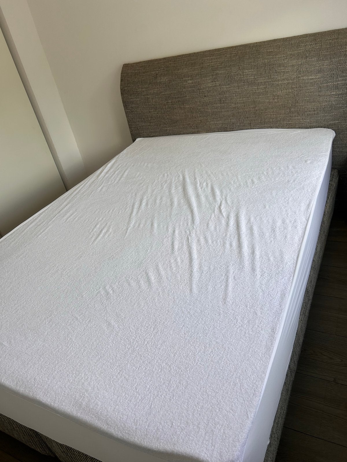 Boxspring 140x200 cm met hoofdbord