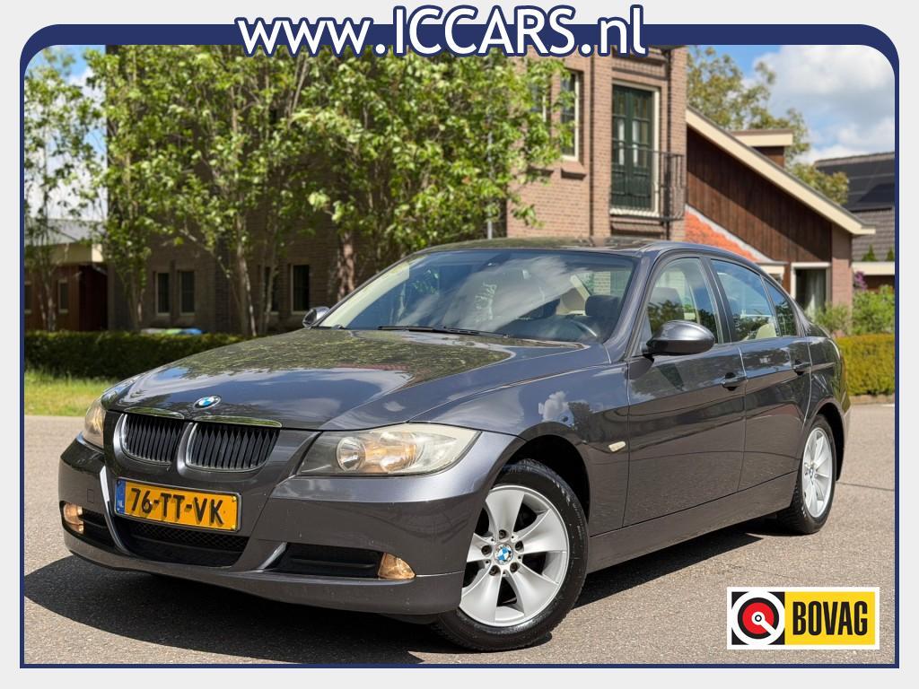 Bmw 3-SERIE 318I High Executive Autm. - Nieuwe ketting + APK, Auto's, BMW, Bedrijf, 3-Serie, ABS, Airbags, Airconditioning, Alarm