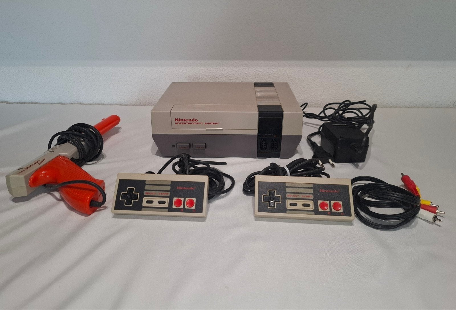 NES Set (Compleet) met Zapper, Ophalen of Verzenden, Gebruikt, Met 2 controllers, Met zapper/pistool