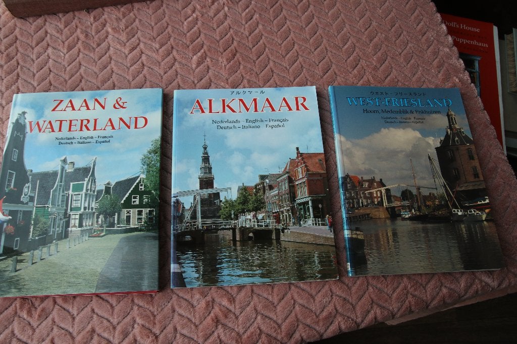 3x Zaan& waterland, Alkmaar West-Friesland, Ophalen of Verzenden, Gelezen