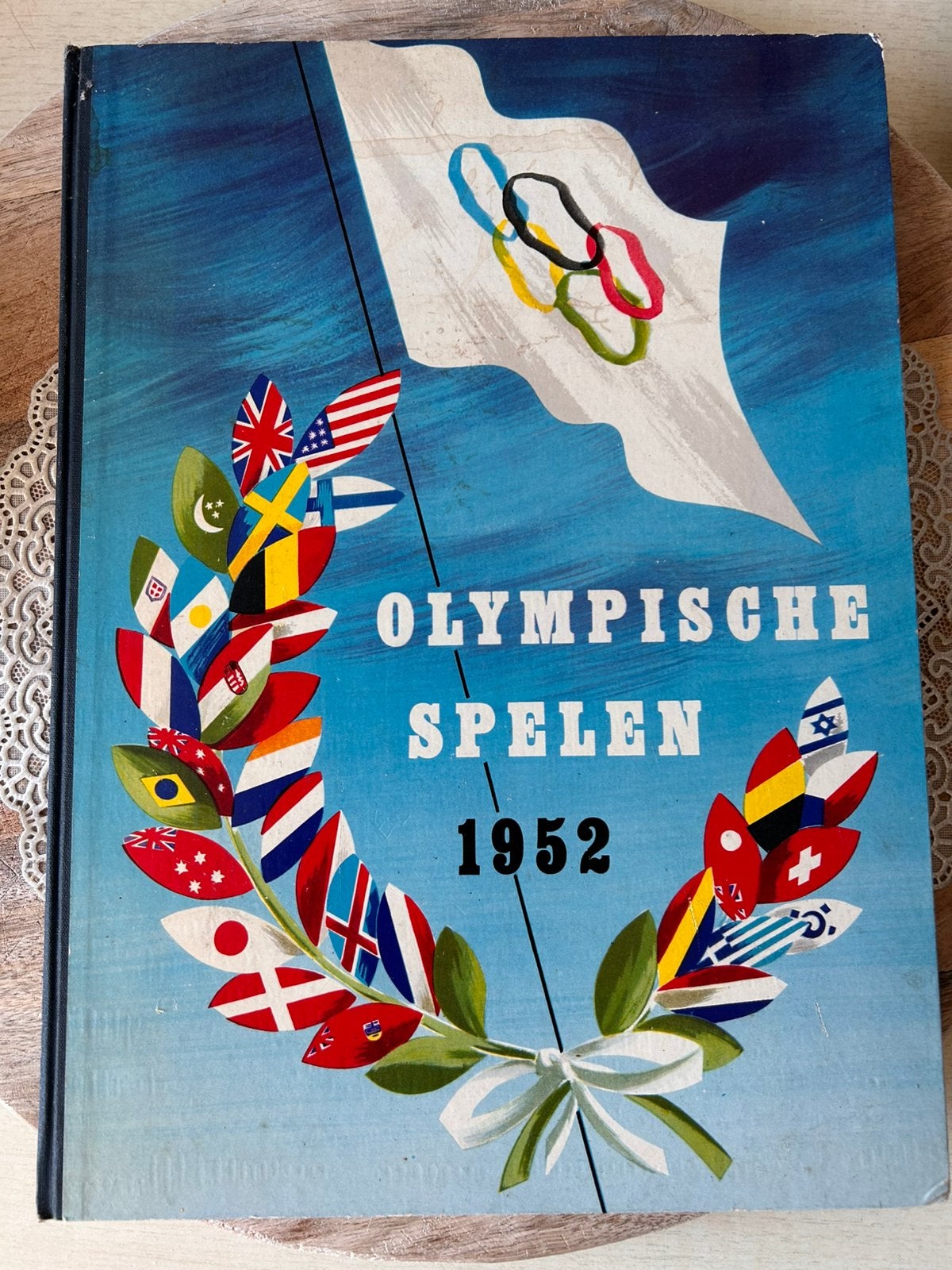 Verzamelboek Olympische Spelen 1952, Boeken, Ophalen of Verzenden, Zo goed als nieuw, Plaatjesalbum