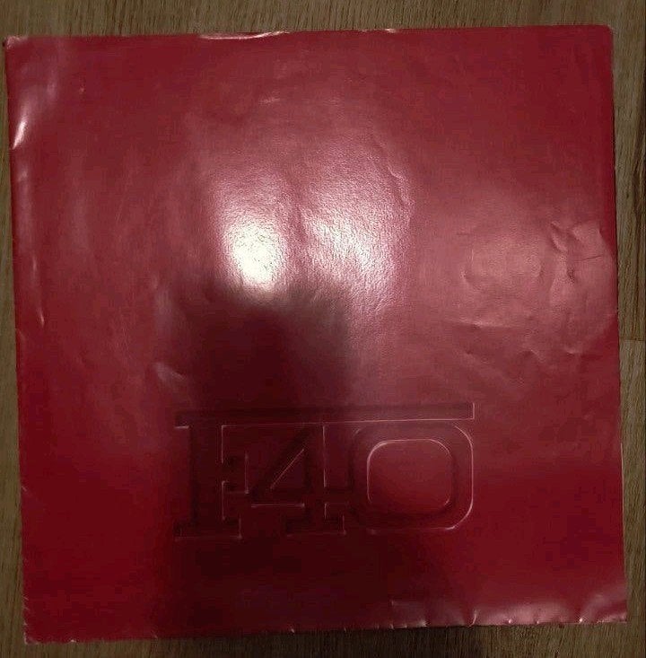 Ferrari F40 Boek/Brochure, Ophalen, Zo goed als nieuw, Ferrari, Onbekend