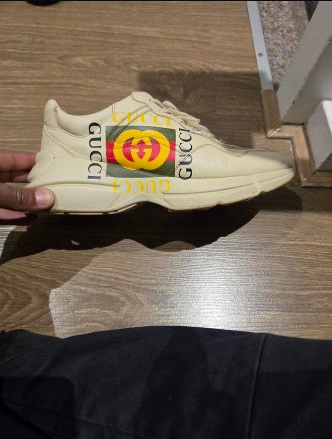 Gucci Rhyton Sneakers - Crème, Ophalen of Verzenden, Zo goed als nieuw