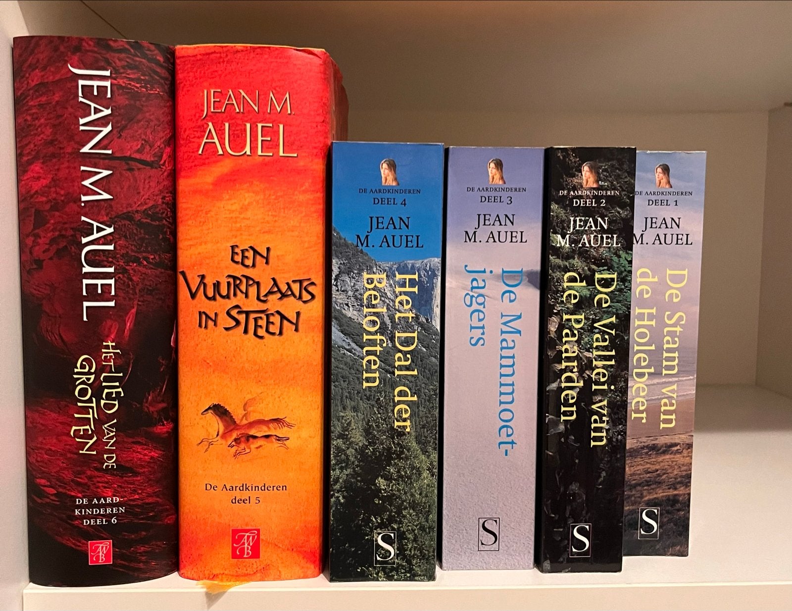De Aardkinderen serie - Jean M. Auel (6 boeken), Ophalen, Zo goed als nieuw, Nederland