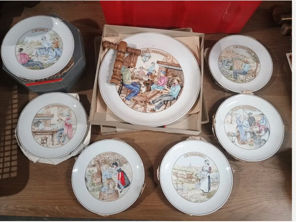 Pillivuyt Apilco 6 borden + etagère decor Franse kaas, Antiek en Kunst, Antiek | Servies los, Ophalen