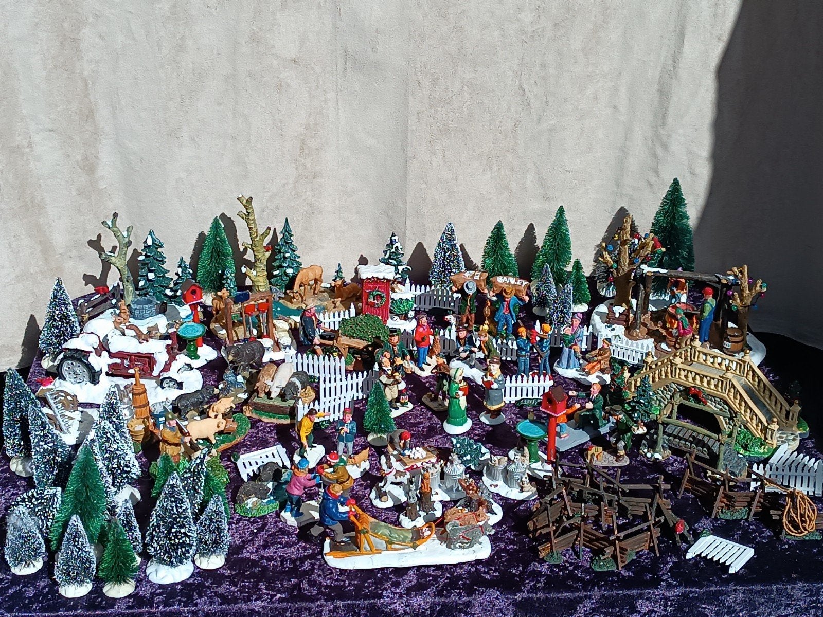 Lemax Kerst Dickens Stijl Compleet 94 delig, Diversen, Ophalen of Verzenden, Zo goed als nieuw