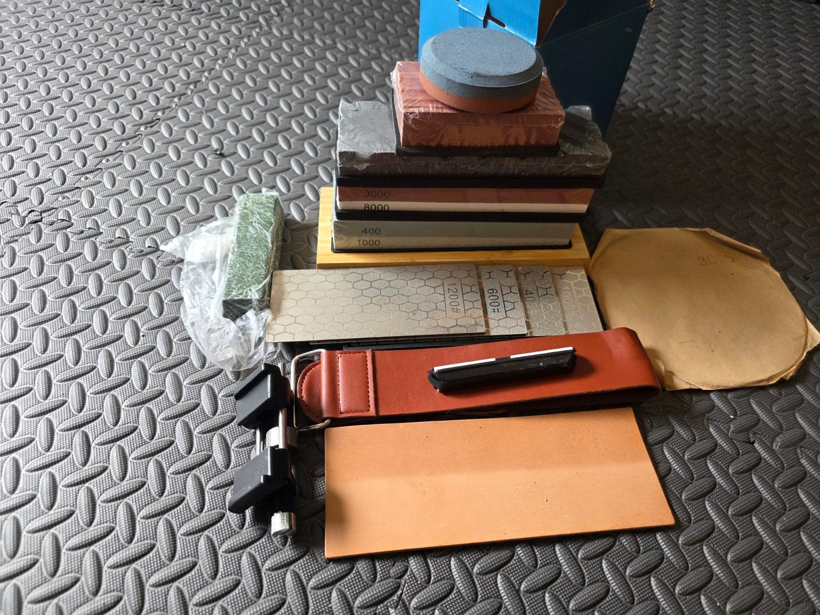 Slijpstenen en leer strop set voor messen en gereedschap, Doe-het-zelf en Verbouw, Gereedschap | Handgereedschap, Ophalen of Verzenden