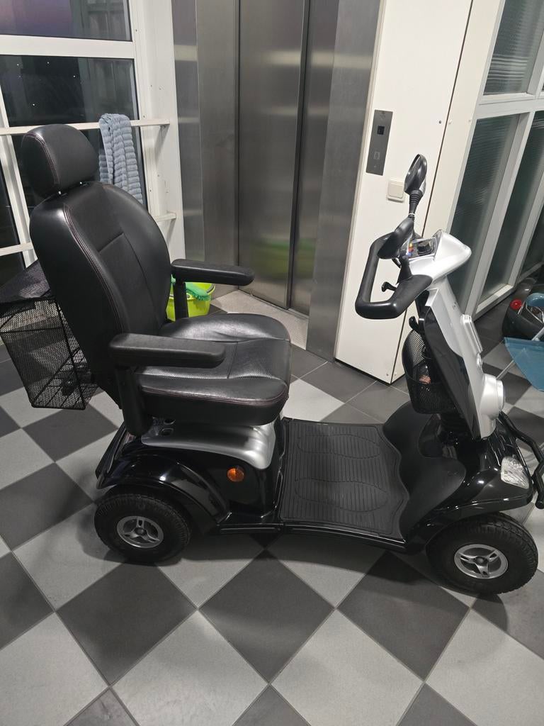 Kemco scootmobiel, Ophalen, 10 km/u of minder