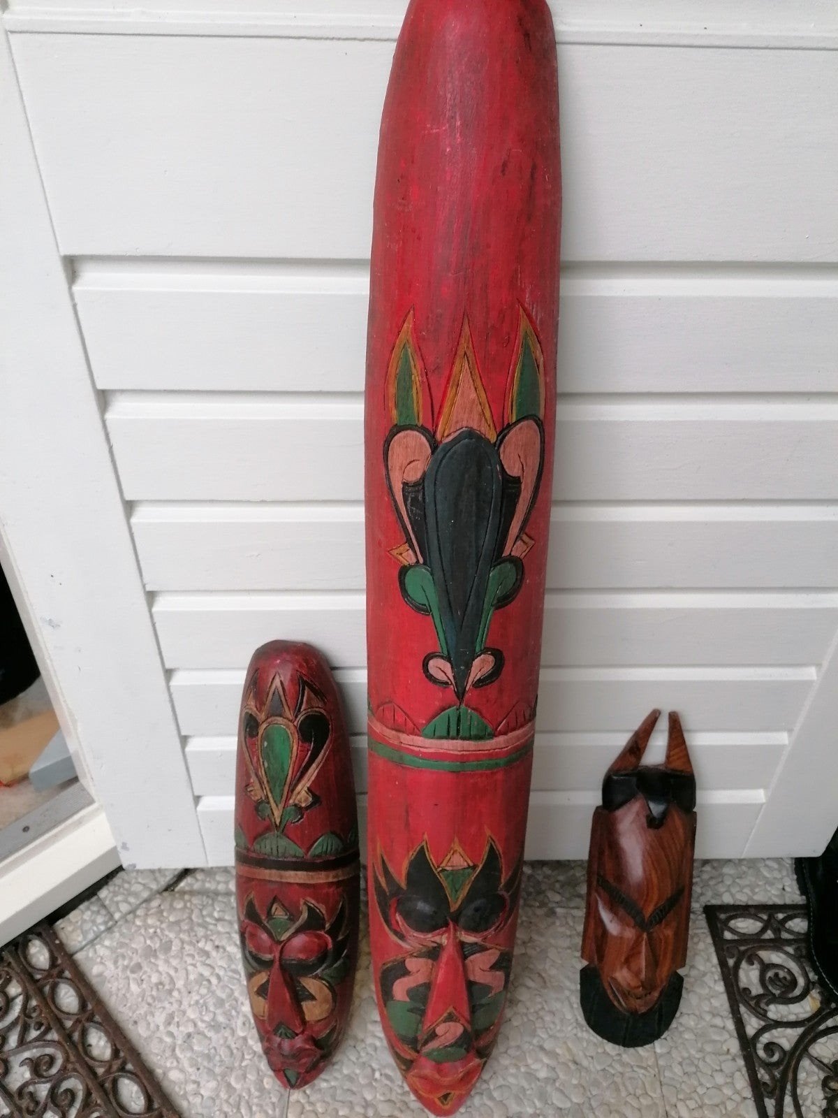 Set van 3 handgesneden houten maskers/beelden, Ophalen