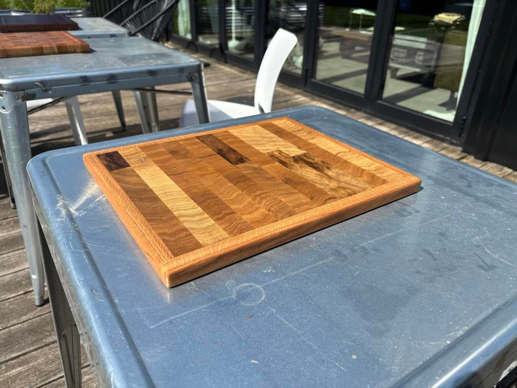 Frake kops snijplank met eiken ombouw (50x40x2 cm), Huis en Inrichting, Keuken | Keukenbenodigdheden, Nieuw, Snij-/serveerplank