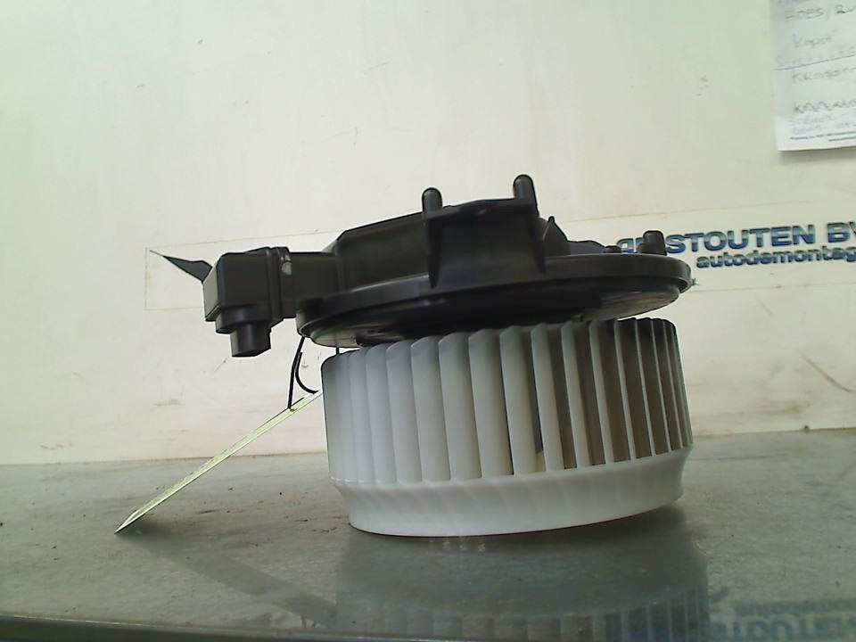 Kachel Ventilatormotor Honda Jazz (GK/GP) (2015-09/..), Honda, Gebruikt, Hanauer Landstraße  222-224, Frankfurt am Main 60314, , Duitsland