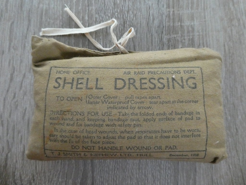 Engelse Shell Dressing, 1938., Verzamelen, Militaria | Tweede Wereldoorlog, Ophalen of Verzenden, Landmacht, Engeland, Kleding of Schoenen