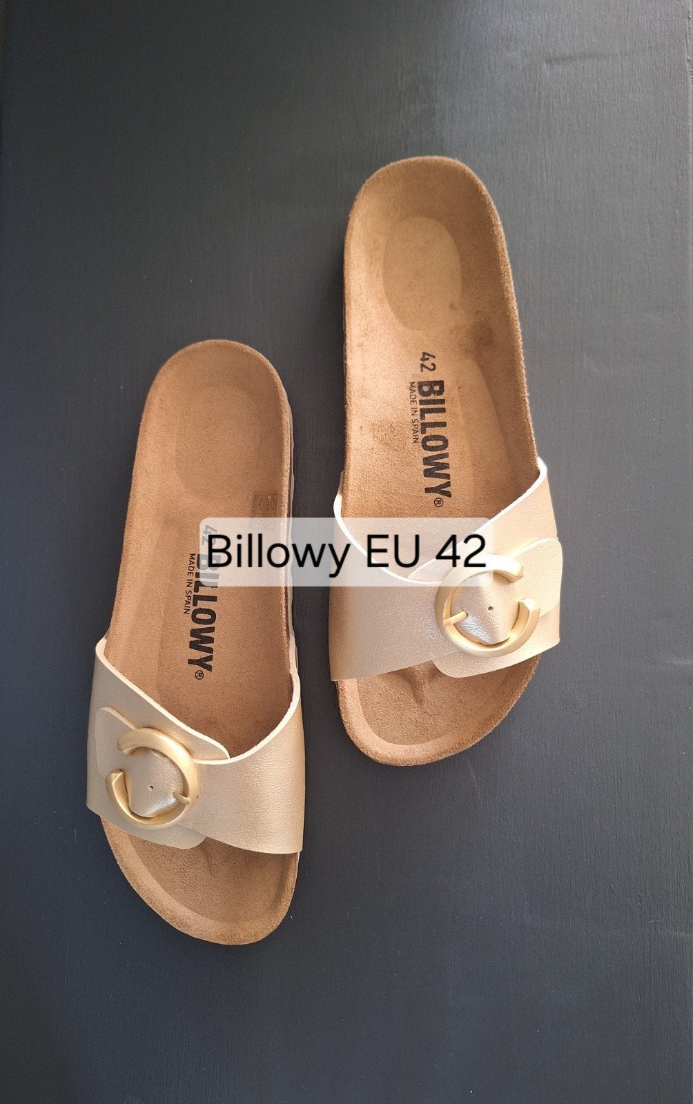 Nieuwe Billowy goudkleurige slippers met verstelbare gesp 42, Slippers, Overige kleuren, Billowy, Nieuw
