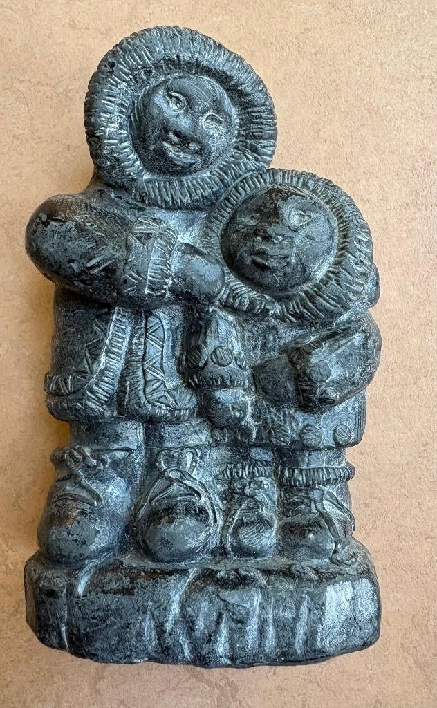 Mooi beeldje van een Inuit moeder en kind, Edmund Wolf, Ophalen of Verzenden