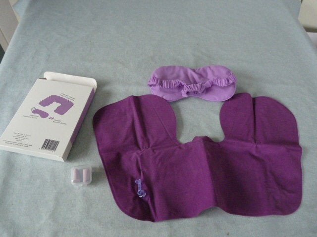 Comfortabel reizen met Travelset Reisset   roze of paars, 50 tot 60 cm, Nieuw, Ophalen of Verzenden, Minder dan 35 cm