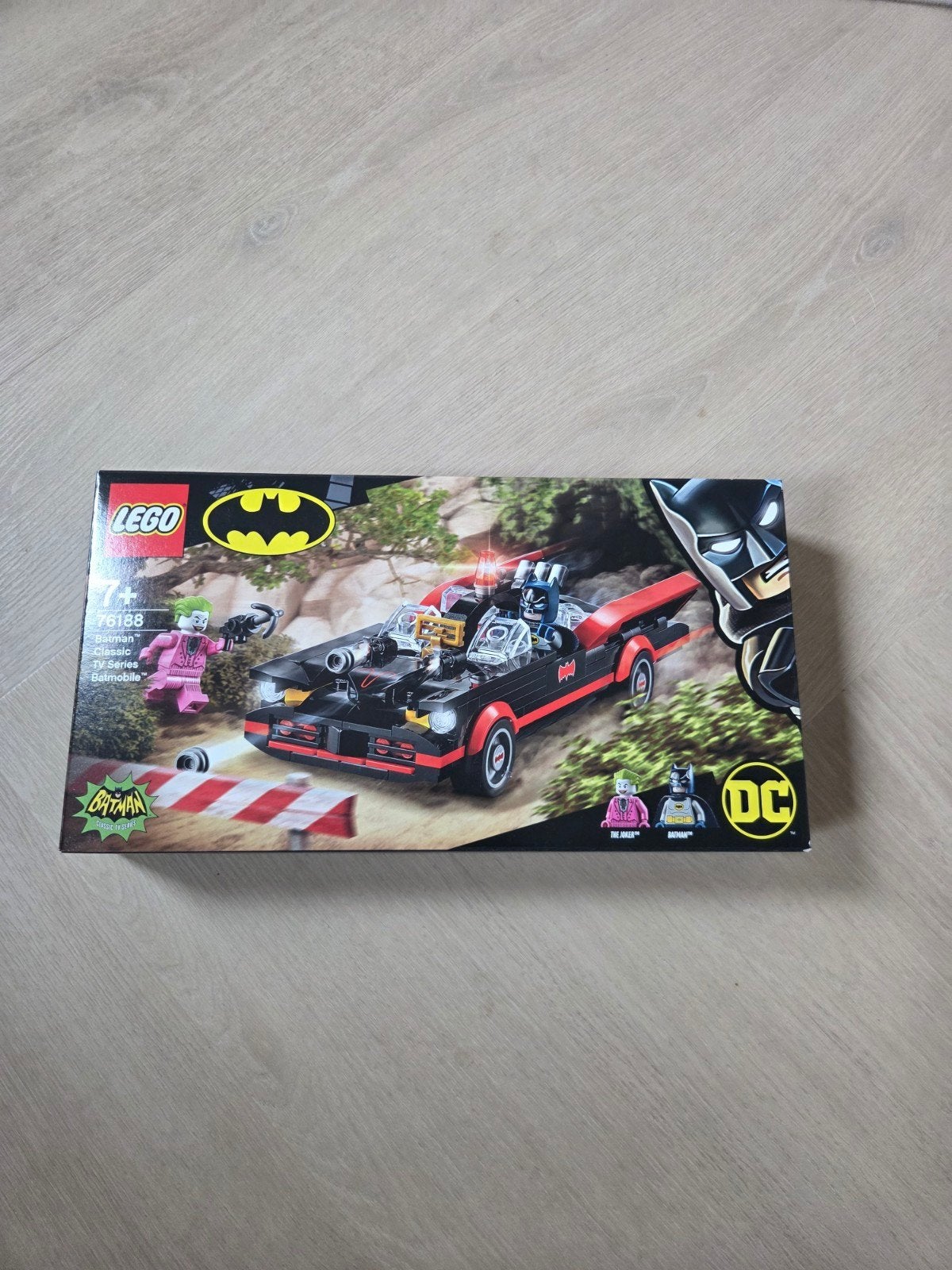 LEGO Batman Batmobile 76188 - Nieuw in doos, Kinderen en Baby's, Speelgoed | Duplo en Lego, Inclusief minifiguren, Overige thema's