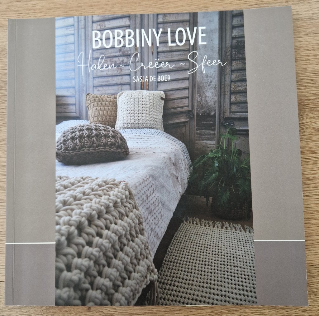 Haakboek Bobbiny Love - Sasja de Boer, Boeken, Ophalen of Verzenden, Zo goed als nieuw, Breien en Haken, Sasja de Boer