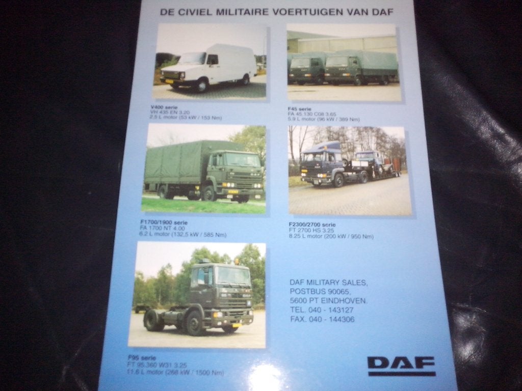 2x DAF militaire brochures folders YF-YAM4442 YA5444 YBZ3300, Ophalen of Verzenden, Zo goed als nieuw, Overige merken