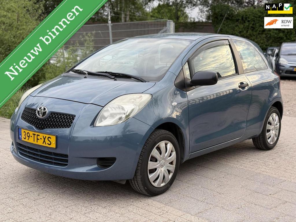Toyota Yaris 1.0 VVTi Terra LAAG KM NAP INC NIEUW APK, Voorwielaandrijving, 750 kg, 996 cc, Origineel Nederlands