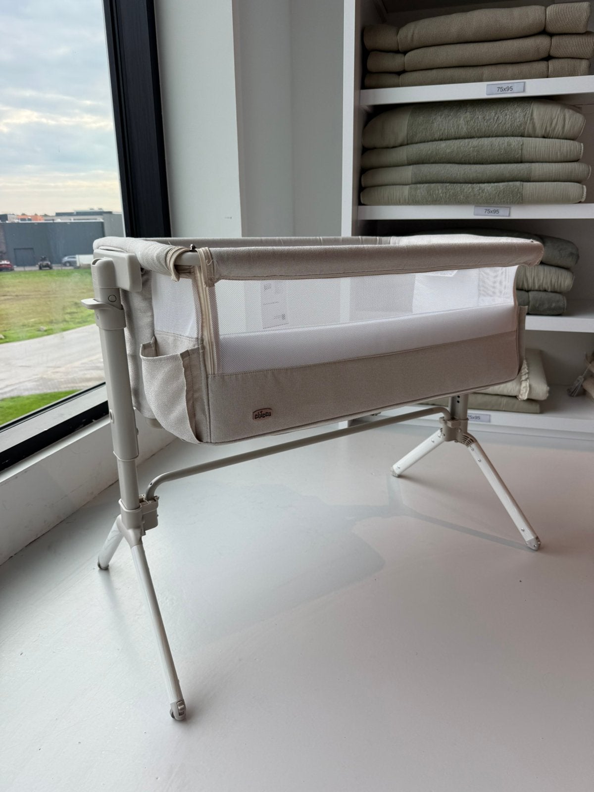Chicco Armonia Next2me Co-Sleeper SHOWMODEL, Ophalen, Zo goed als nieuw, Overige typen