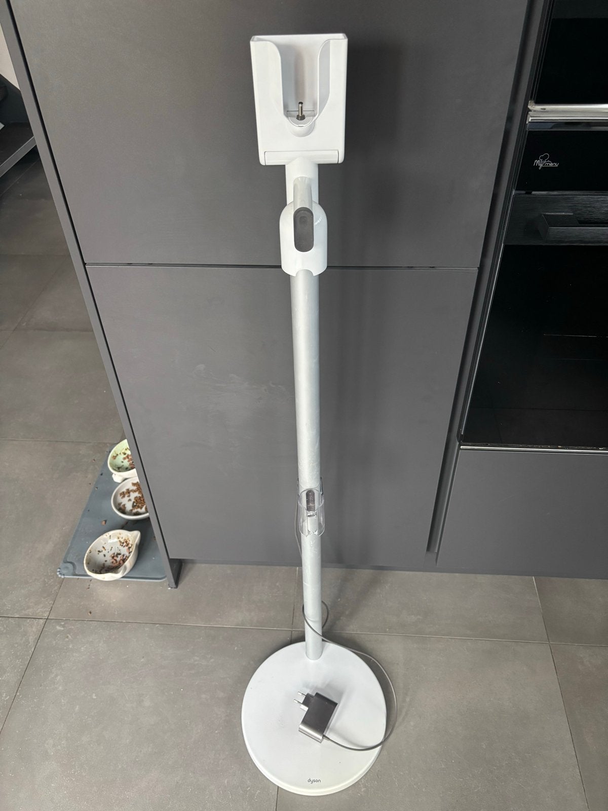 Dyson Floor Dok - Oplaadstation voor steelstofzuiger, Witgoed en Apparatuur, Stofzuigers, Ophalen, Gebruikt, Overige typen, Oplaadstation