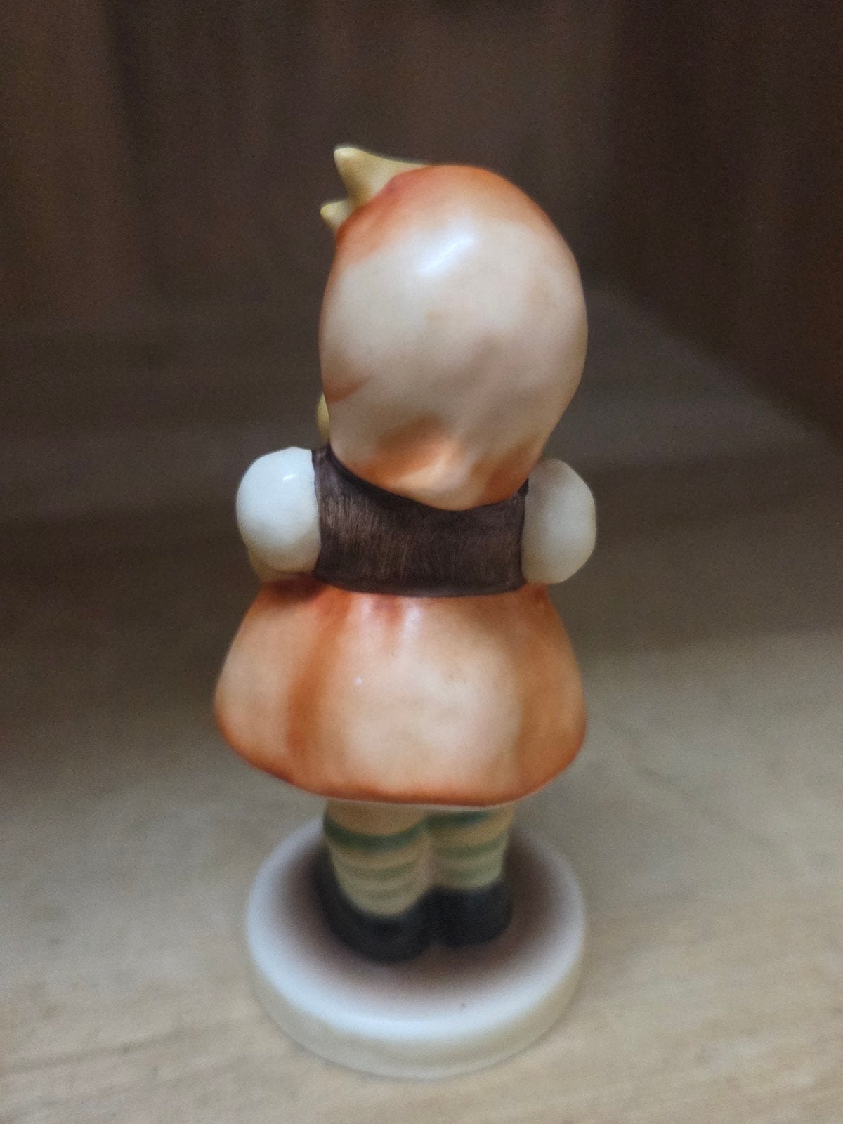 Vintage Goebel Hummel Beeldje Meisje met Pop, Ophalen of Verzenden, Gebruikt