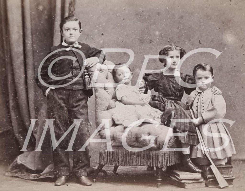 cdv broertjes en zusjes pop  boeken 1860's Amsterdam, Gebruikt, Verzenden, Foto, Voor 1940