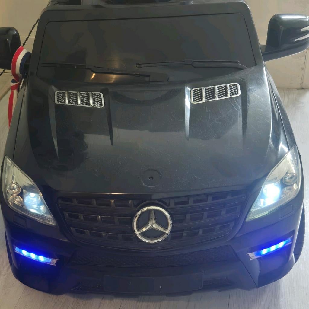 Mercedes ML kinderauto - opknapper (zonder accu), Ophalen, Gebruikt