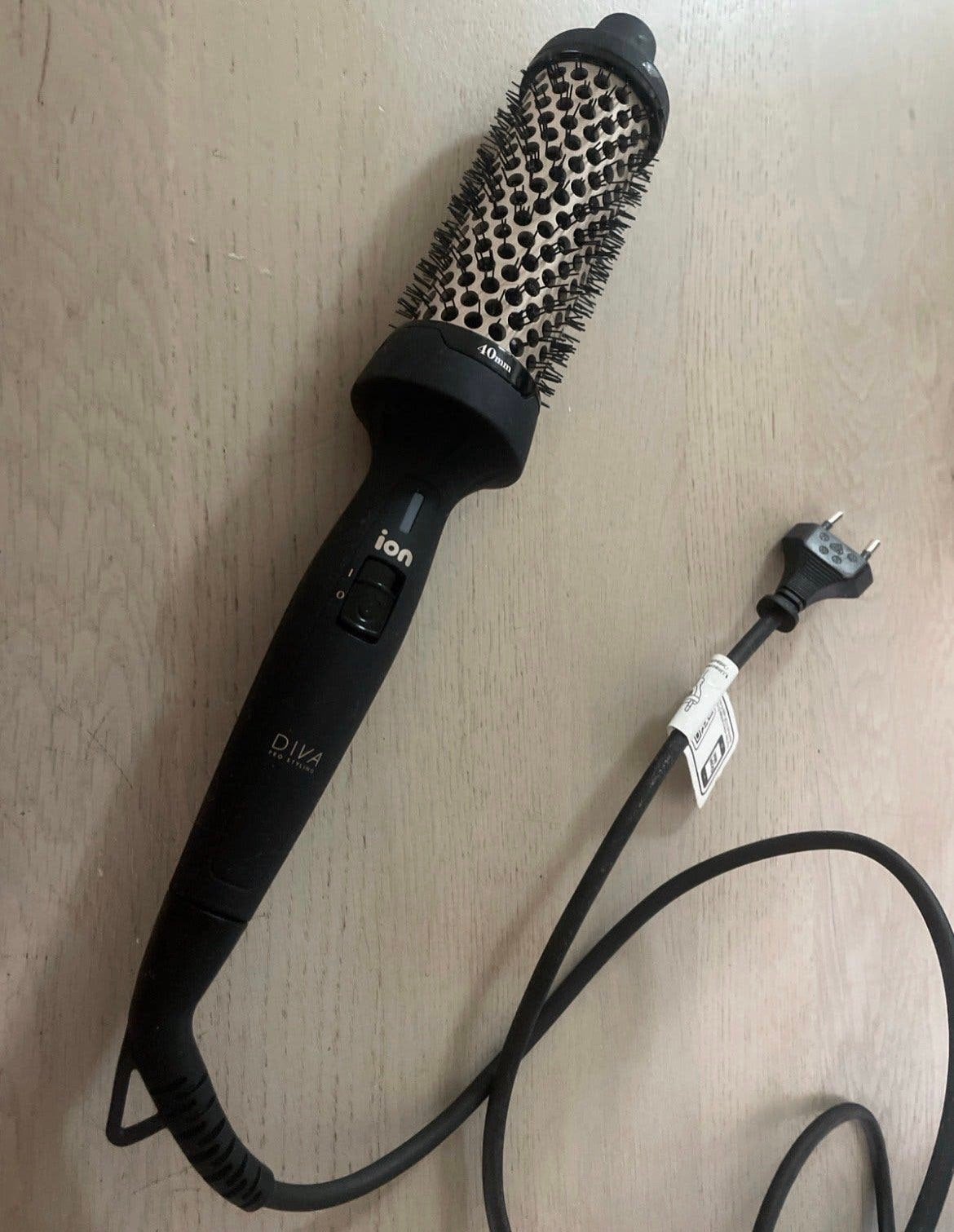 Diva Pro Styling borstel, Sieraden, Tassen en Uiterlijk, Uiterlijk | Haarverzorging, Ophalen of Verzenden, Zo goed als nieuw, Krultang of Stijltang