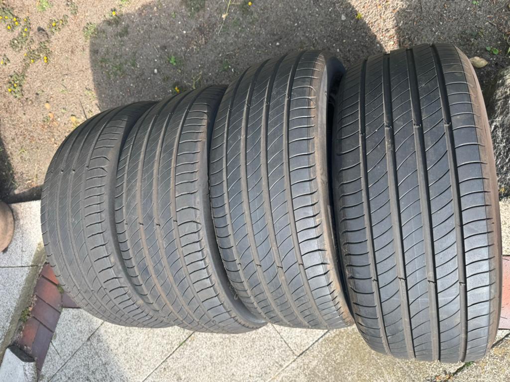 17 inch Michelin 215 50 17, DOT 22, 5-6 mm, Ophalen, Banden en Velgen, 17 inch, Personenwagen