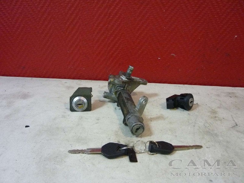 Slotenset Suzuki AN 400 Burgman 2001-2002 (AN400) 2002, Suzuki Deutschland GmbH, Gebruikt, Kontakt@suzuki.de, Suzuki-Allee 7, Bensheim 64625, , Duitsland