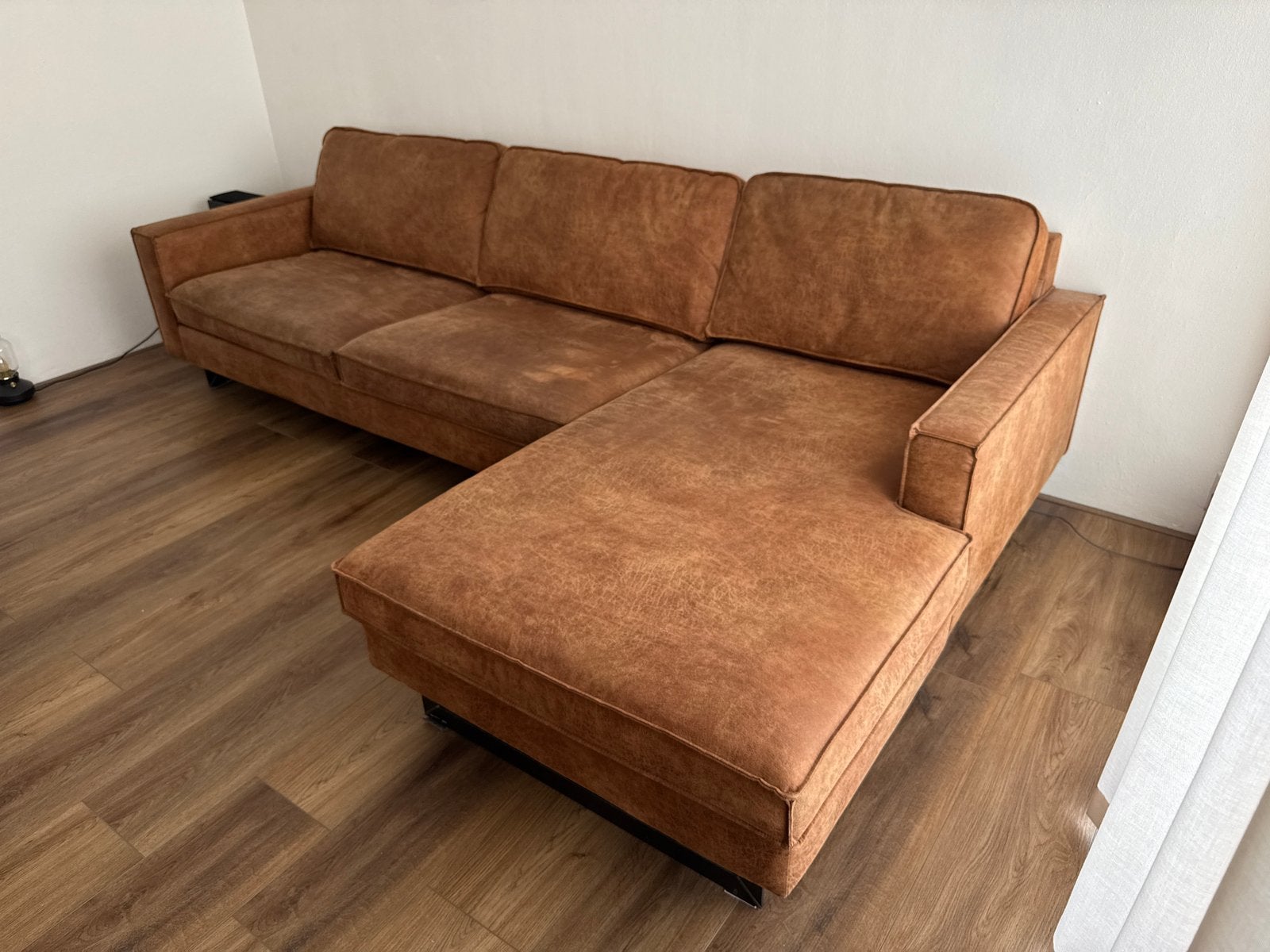 Cognac hoekbank / loungebank, Ophalen, 250 tot 300 cm, Hoekbank, 75 tot 100 cm