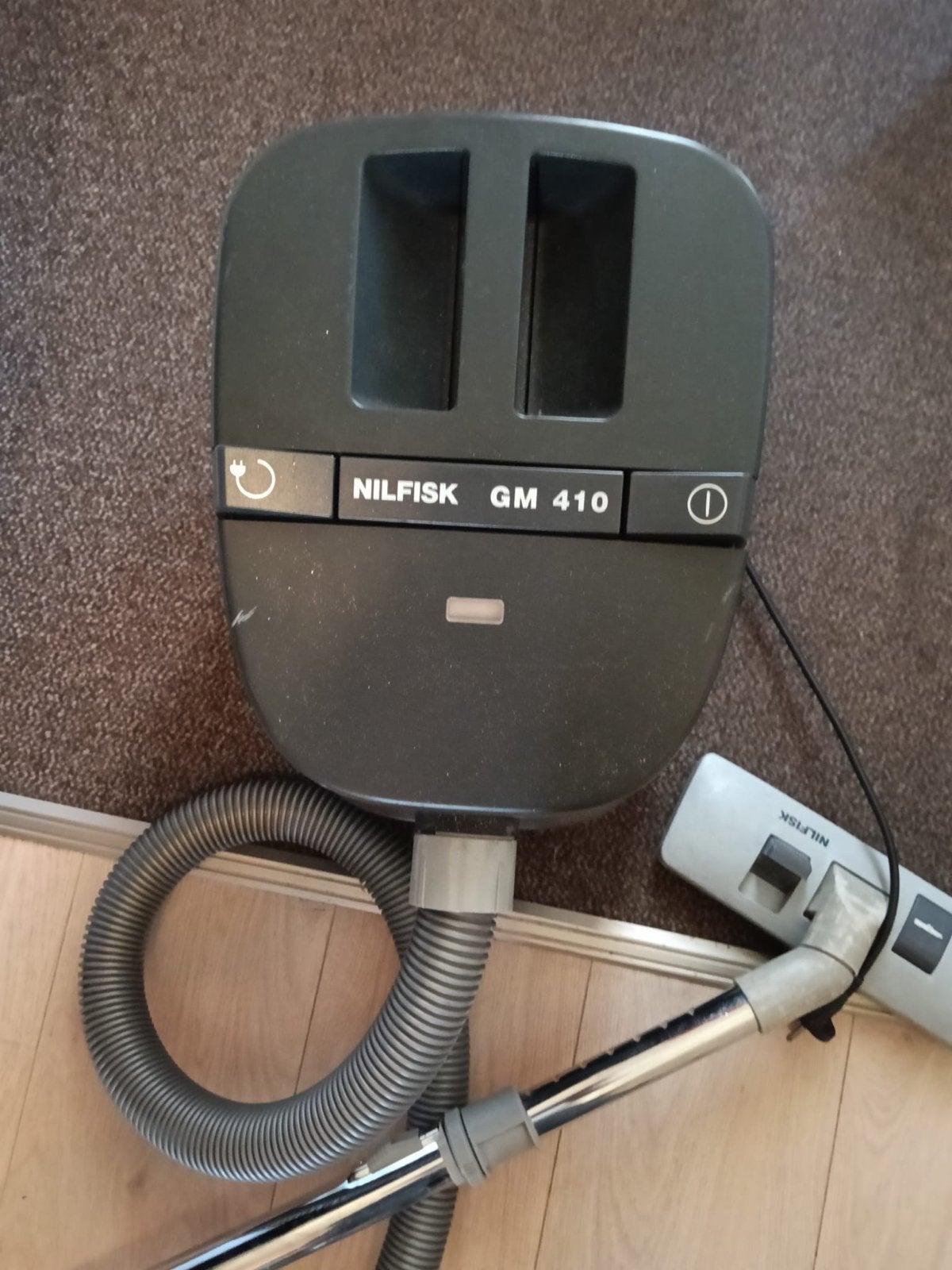 Nilfisk GM 410 Sledestofzuiger - Krachtig en Betrouwbaar, Gebruikt, Sledestofzuiger, Ophalen, Stofzak