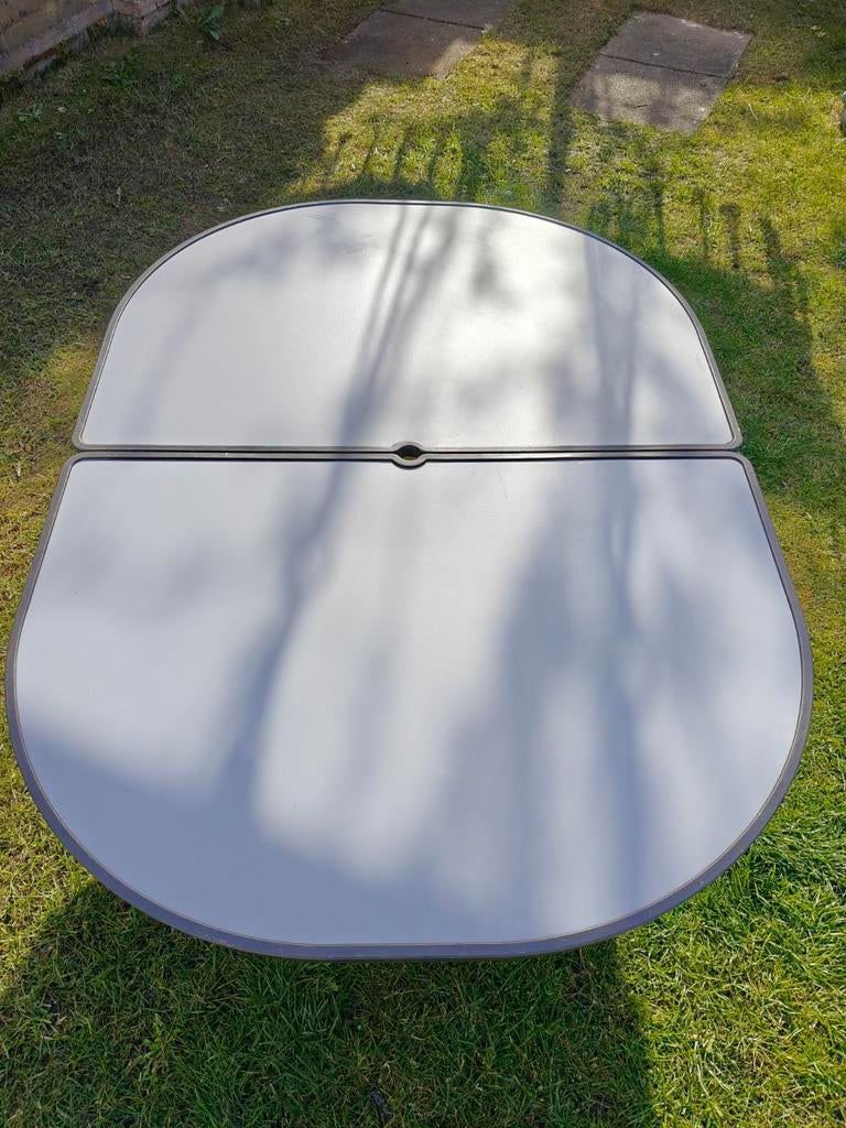 Lafuma ovale inklapbare tuintafel 128 x 90 cm, Ophalen, Gebruikt, Rechthoekig