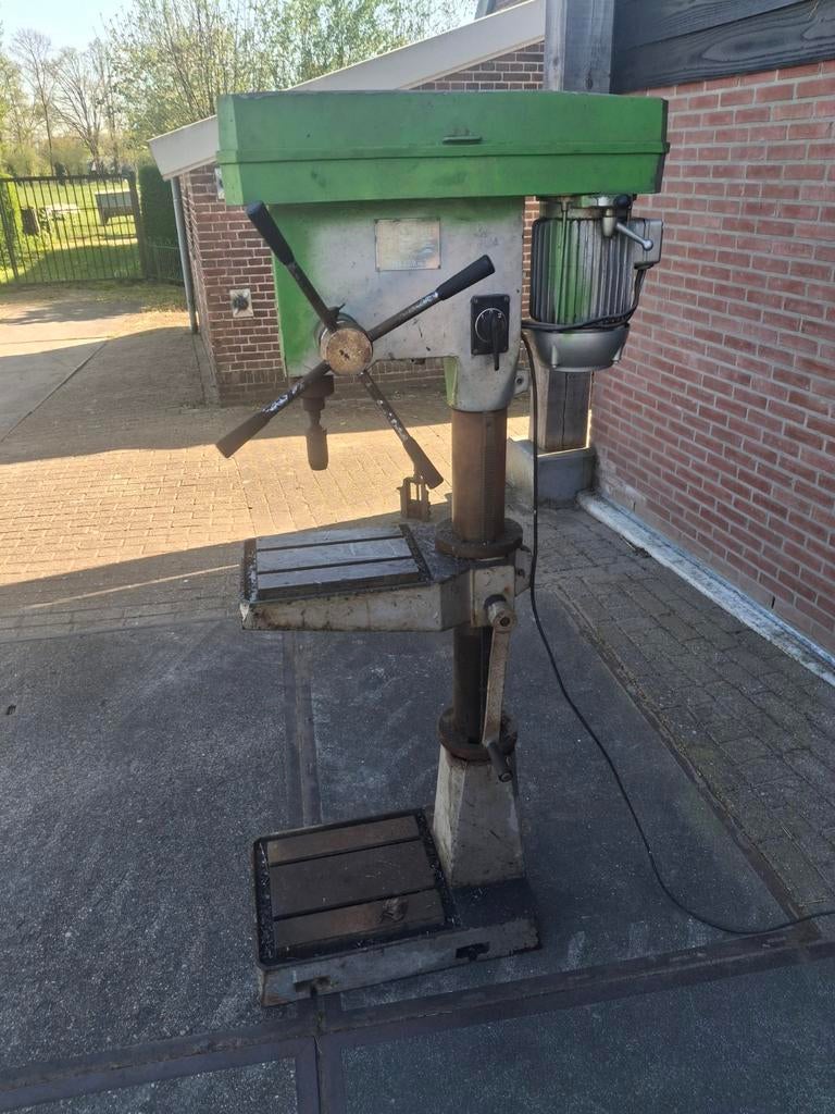 Kolomboormachine, Ophalen