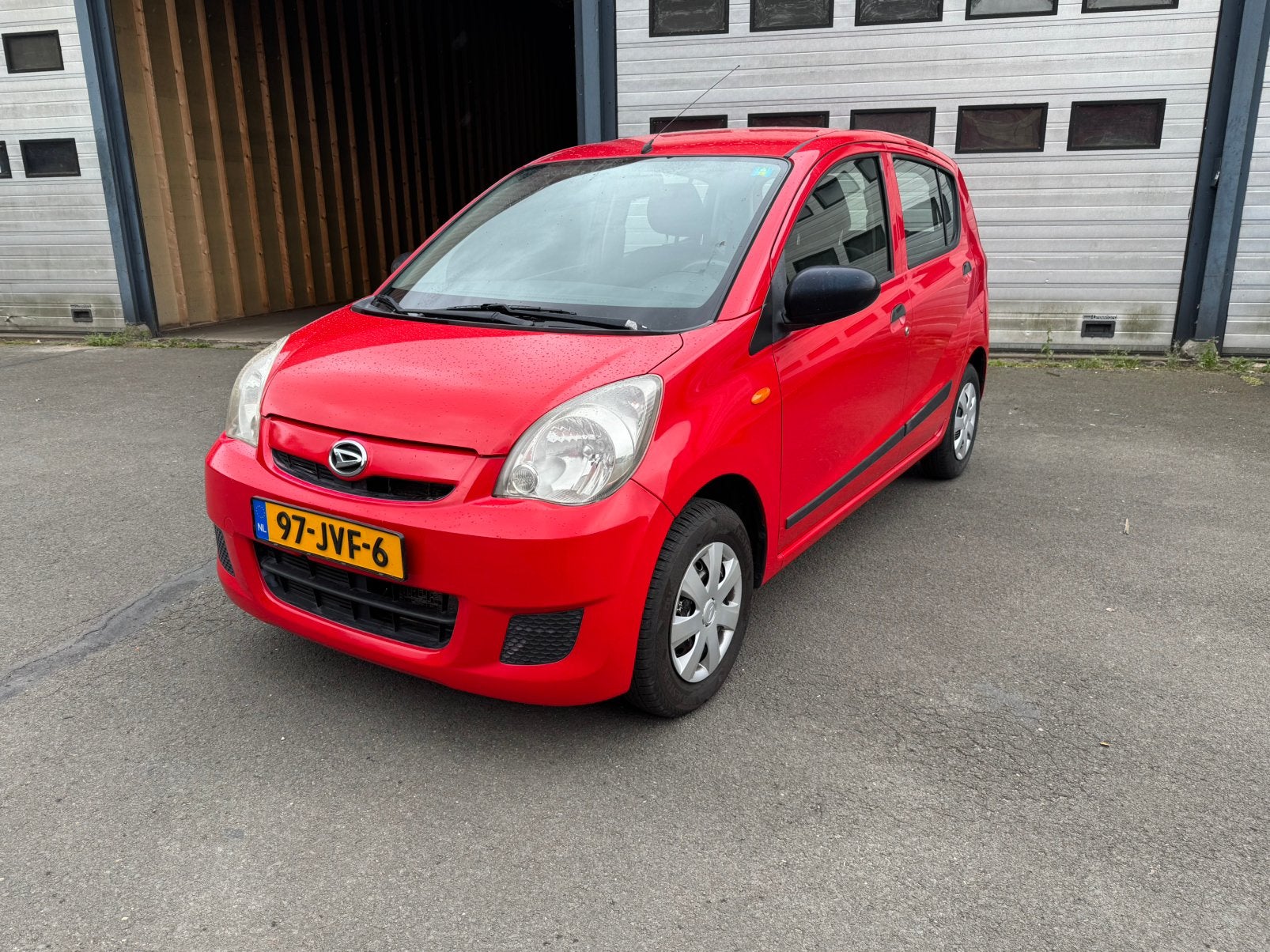 Daihatsu Cuore 1.0 Clever | nw APK, Voorwielaandrijving, Stof, 600 kg, Zwart