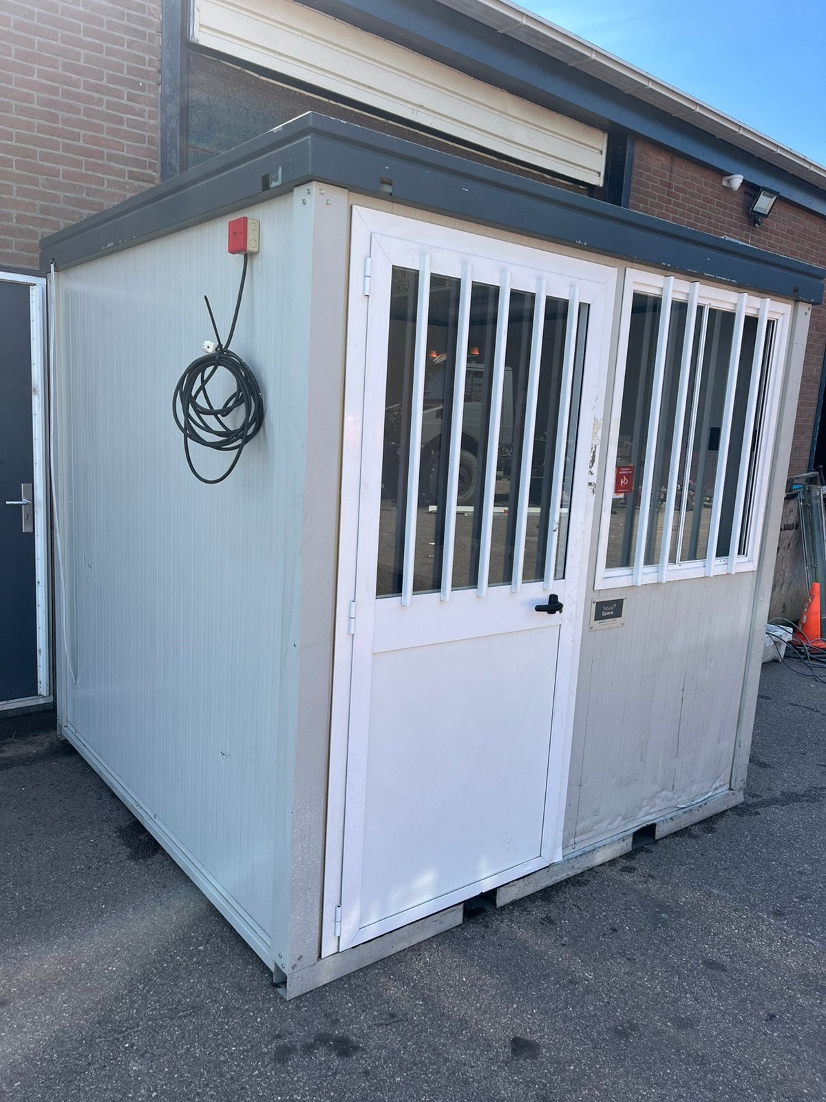Mobiel kantoor unit, Ophalen